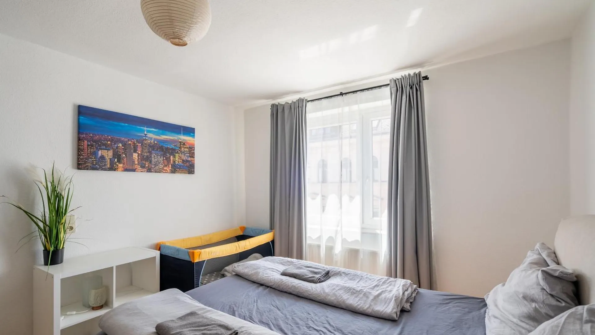 Top-Lage - Top-Wohnung Lipsia 0*,  Germania